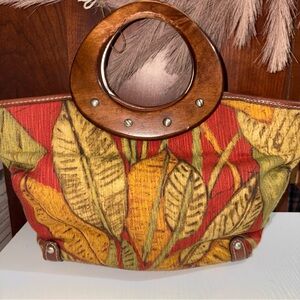 Fossil|womens|bags|clutch burnt red|green hues Leaf Print#fierce#festive#parties